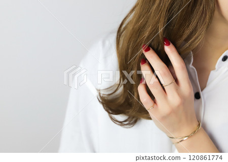 婦女的手 婦女的手 120861774