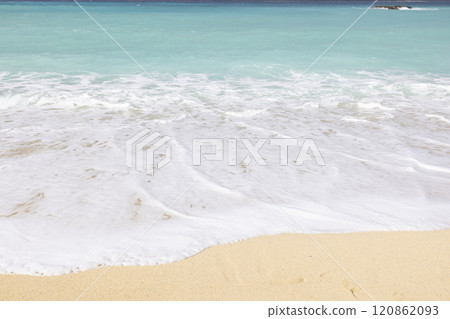 奄美大島美麗的海灘 120862093