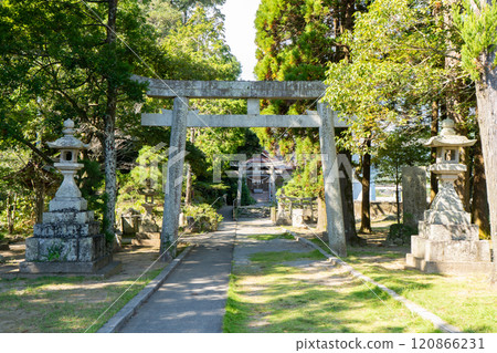 Scenery of Tateiwa Shrine (Mimitsu Town, Hyuga City) Scenery of Tateiwa Shrine (Mimitsu Town, Hyuga City) 120866231