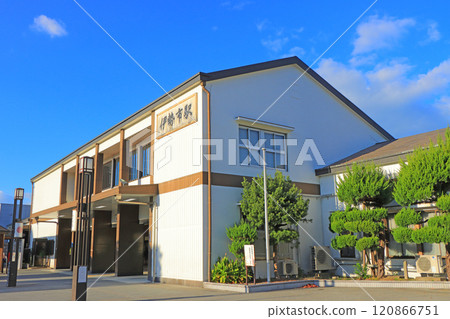 三重縣伊勢市伊勢市車站風景 120866751