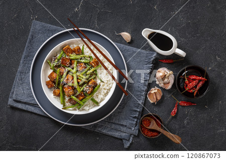 garlic green bean stir fry with crispy tofu and rice garlic green bean stir fry with crispy tofu and rice 120867073