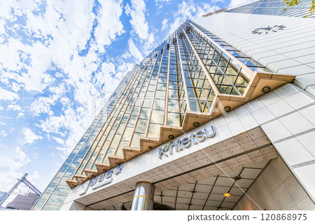 三重縣四日市市近鐵四日市站晴天 120868975