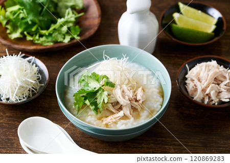 Asian style porridge 120869283