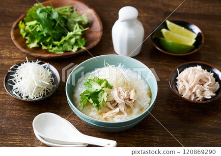 Asian style porridge 120869290