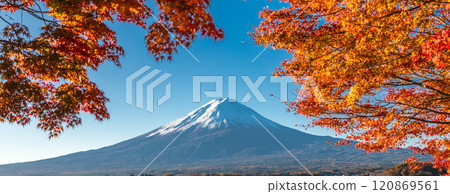 「山梨縣」河口湖和富士山的紅葉 「山梨縣」河口湖和富士山的紅葉 120869561