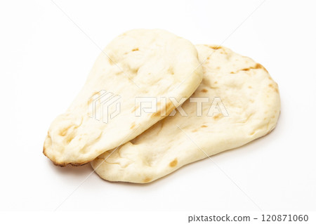 白色背景上的烤餅 120871060