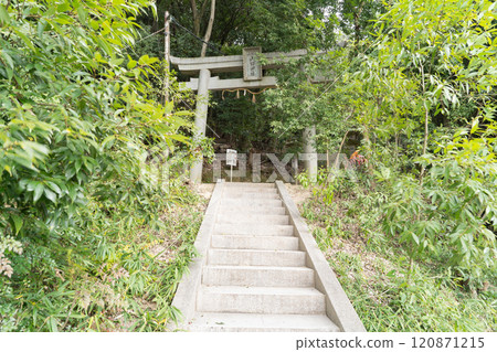 Torii gate at the trailhead of Mount Miminashi (Yamato Sanzan) 120871215