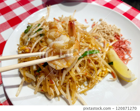 Thai style fried noodle "Pad Thai" 120871270