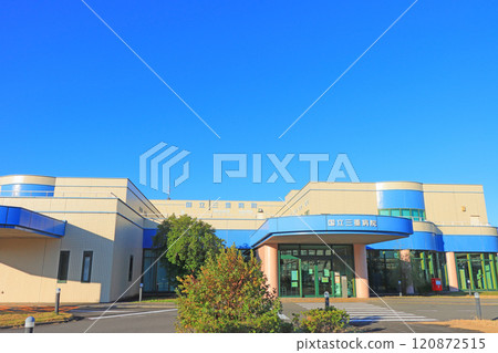 A view of the National Mie Hospital in Tsu City, Mie Prefecture 120872515