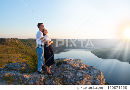 Husband and wife on the rock Husband and wife on the rock 120875268