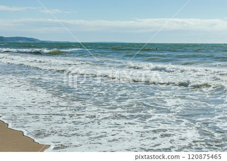 A beautiful beach located in Kamakura A beautiful beach located in Kamakura 120875465