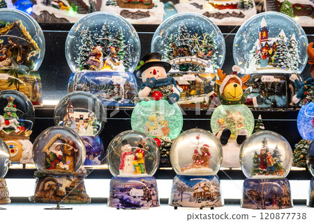 Christmas market snow globe 120877738