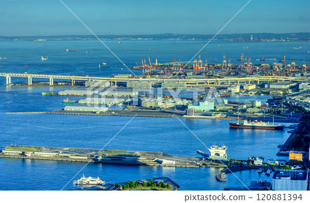 Overlooking Yokohama Port and Tokyo Bay 120881394