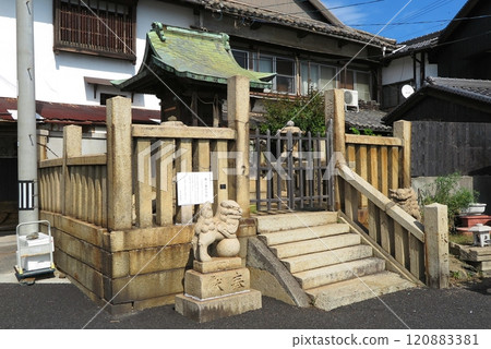 Tomonoura: A port for waiting for the tide: A shrine dedicated to the "Tomonotsu Chikaraishi" Tomonoura: A port for waiting for the tide: A shrine dedicated to the "Tomonotsu Chikaraishi" 120883381