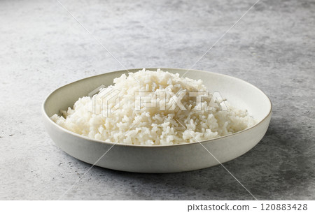 bowl of boiled rice 120883428