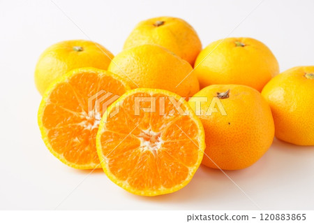 Sweet Wakayama mandarins Sweet Wakayama mandarins 120883865