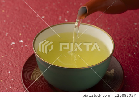 Green tea: Japanese tea for celebrations 120885037