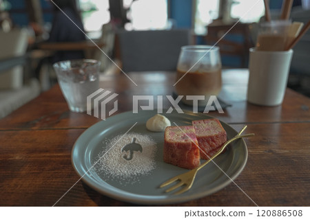 Cafe Cafe 120886508