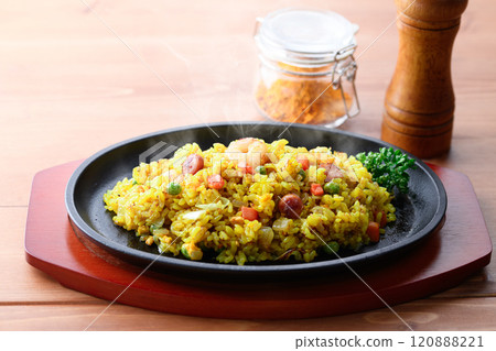Aromatic and nutritious turmeric fried rice Aromatic and nutritious turmeric fried rice 120888221