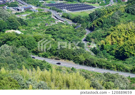 The highway that crosses Innoshima 120889659