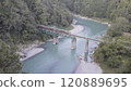 從天龍峽大橋看到的JR飯田線列車“空羅山浦天龍峽” 120889695