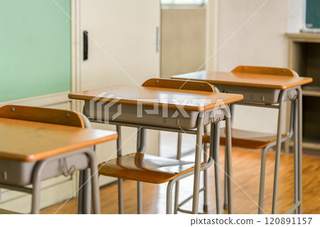 Image of a classroom/school building with a blackboard 120891157