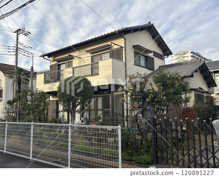 Detached house iron fence Detached house iron fence 120891227