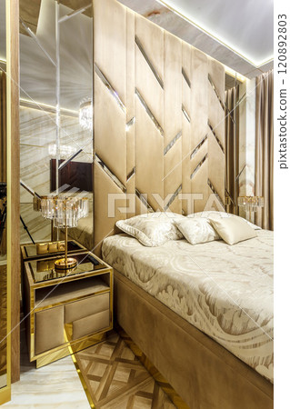 Luxury bedroom interior with parquet and mirror walls 120892803