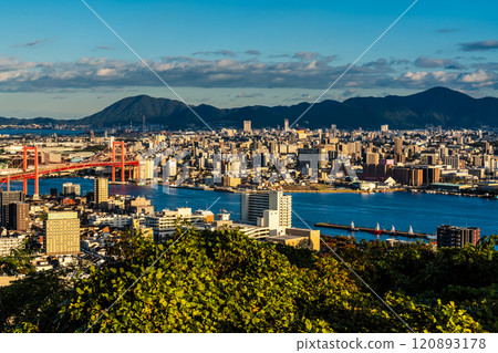 Evening view of Wakamatsu Tobata from Takatoyama Park [Kitakyushu City, Fukuoka Prefecture] 120893178