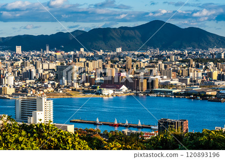 Evening view of Wakamatsu Tobata from Takatoyama Park [Kitakyushu City, Fukuoka Prefecture] 120893196