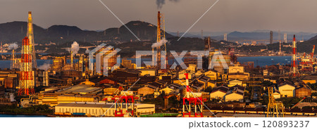 Panorama of evening view of Wakamatsu Tobata from Takatoyama Park [Kitakyushu City, Fukuoka Prefecture] 120893237
