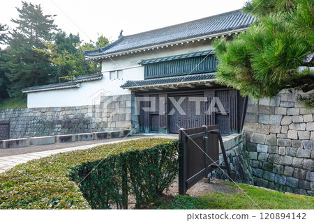 二條城北大手門/北堀（京都府京都市） 120894142