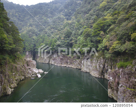 奈良縣多羅峽谷十津川村 奈良縣多羅峽谷十津川村 120895054