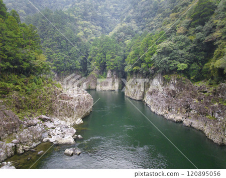 奈良縣多羅峽谷十津川村 奈良縣多羅峽谷十津川村 120895056