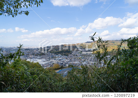 The view from the trailhead of Mt. Myojin (Kashiba City, Nara Prefecture) 120897219