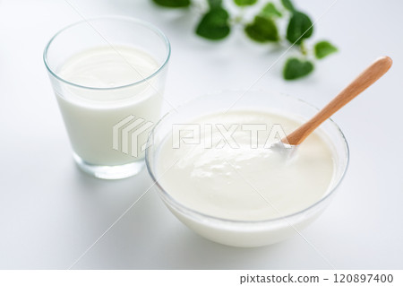Yogurt and drinking yogurt 120897400