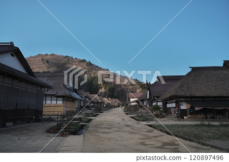 春天的大內宿街景 春天的大內宿街景 120897496
