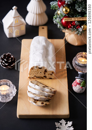 德式聖誕蛋糕 120898380