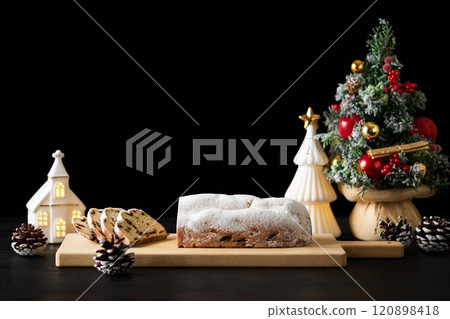 德式聖誕蛋糕 德式聖誕蛋糕 120898418