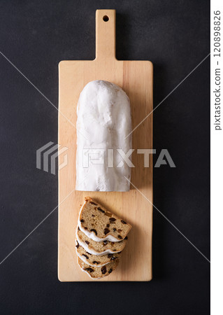 德式聖誕蛋糕 120898826