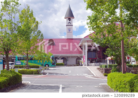 View of the Hiroshima Miyoshi Winery building View of the Hiroshima Miyoshi Winery building 120899289