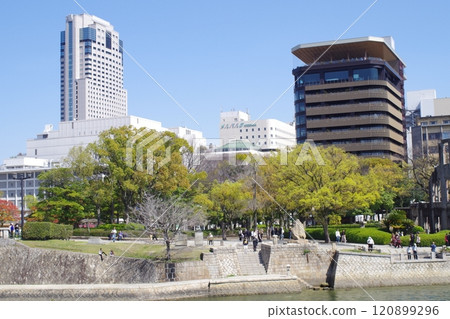從和平公園看到的廣島城市景觀 120899296