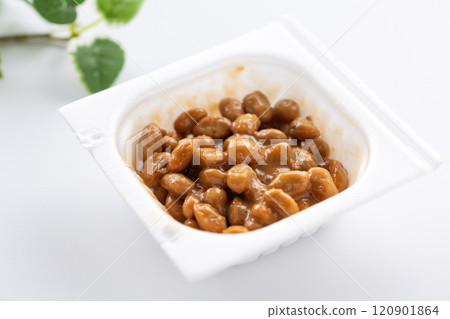 Commercially available packaged natto 120901864