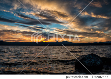 Scenic sunset on the lake 120902333