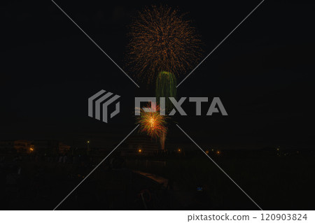 A view of fireworks bursting into the night sky at the Tokoname Pottery Festival Fireworks Display (Aichi Prefecture) 120903824