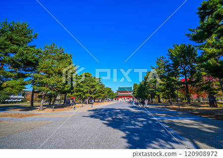 京都府京都市平安神宮參道 120908972