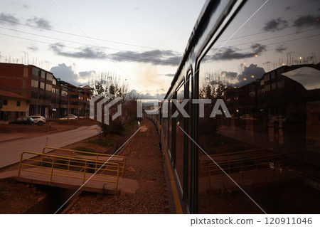 [Peru] The Titicaca Train running near Cusco 120911046