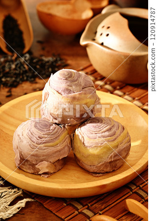 Delicious taro cake 120914787