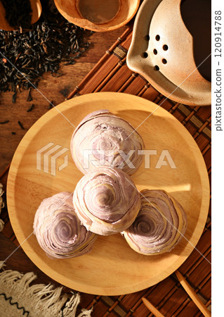 Delicious taro cake 120914788