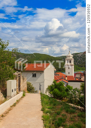 Pathway leading to old town of Skradin, Croatia 120916932